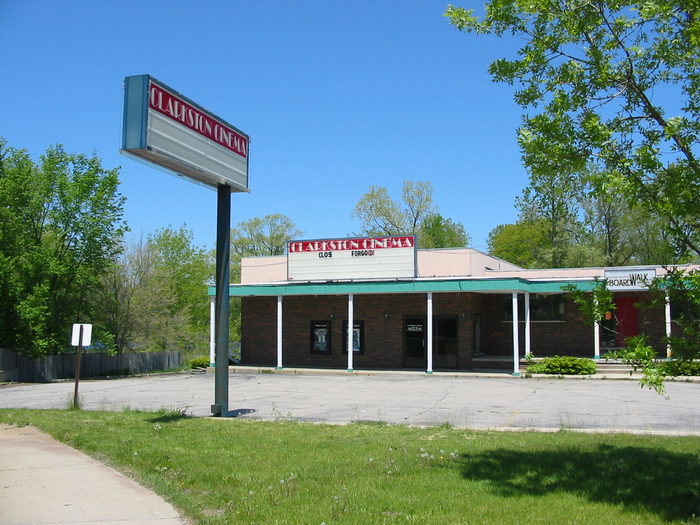 Clarkston Cinema - Summer 2002 (newer photo)